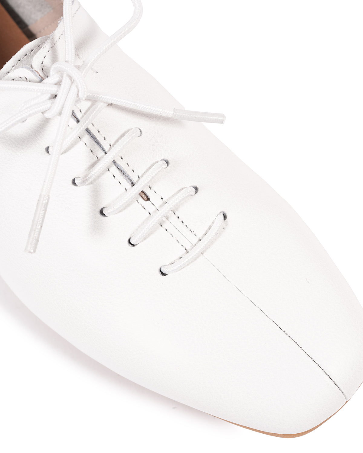 Sara Lace Ups - Snow White
