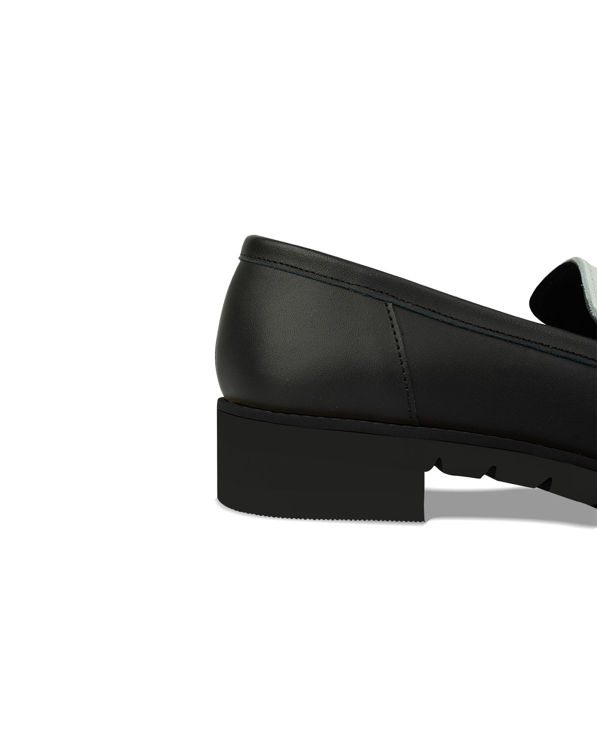 Penny Loafers - Black n White