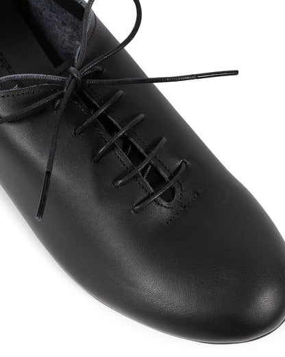 Artisan Lace Ups - Classy Black