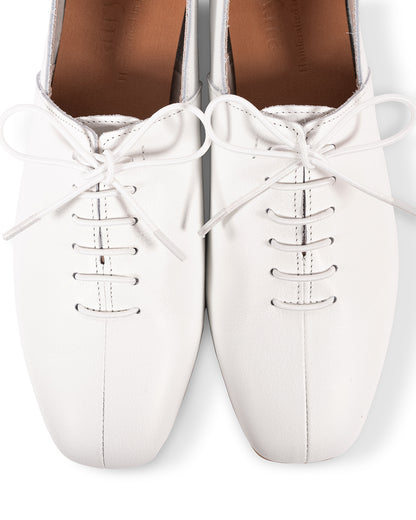 Sara Lace Ups - Snow White